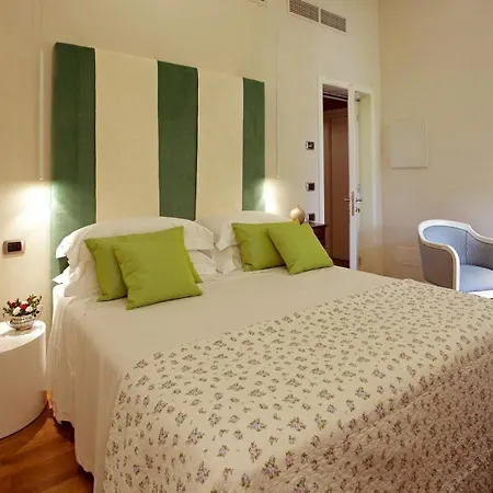 Ferienhaus Mit Privatpool Fuer 20 Personen Ca 700 Qm In Gubbio-nerbisci, Umbrien Provinz Perugia *
