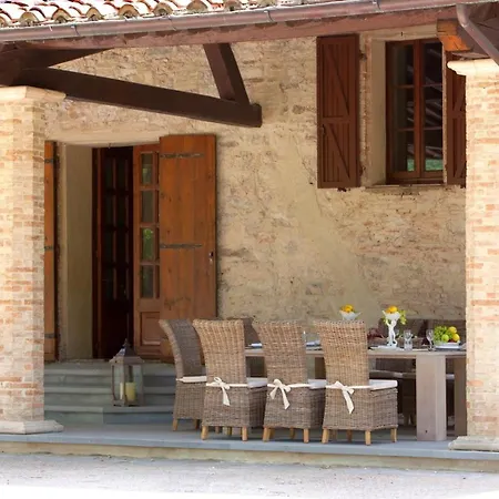 Ferienhaus Mit Privatpool Fuer 20 Personen Ca 700 Qm In Gubbio-nerbisci, Umbrien Provinz Perugia 펜션 *